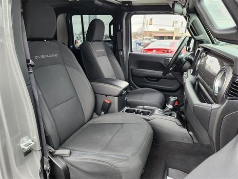 Used 2021 Jeep Gladiator Overland w/ LED Lighting Group image 17