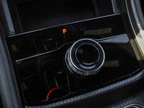 New 2025 Jeep Grand Cherokee Laredo X image 21