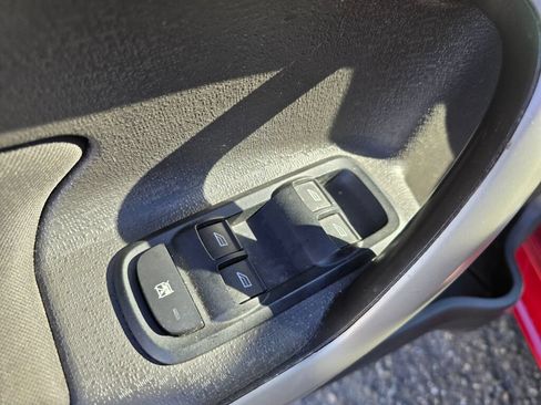 Used 2013 Ford Fiesta SE FWD image 23