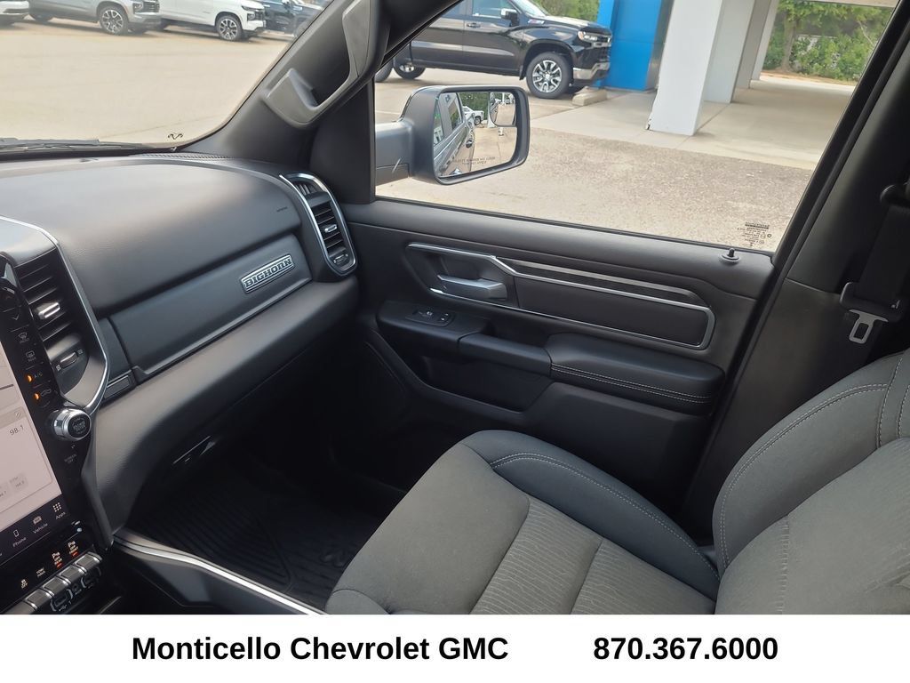 Used 2024 RAM 1500 Big Horn AWD/4WD image 28