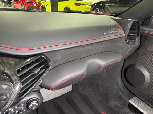 Used 2015 Ferrari 458 Speciale A image 34