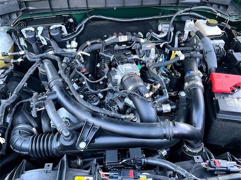 Used 2023 Ford Bronco Wildtrak image 32