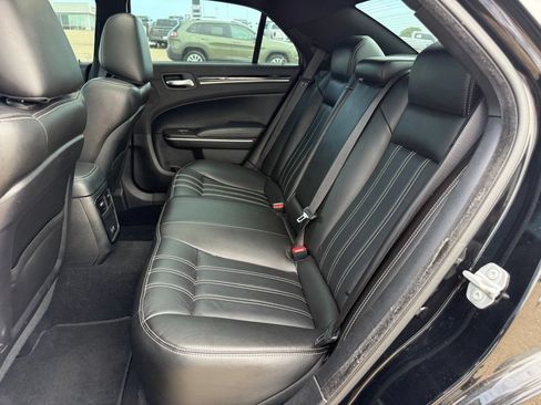 Used 2022 Chrysler 300 S RWD image 29