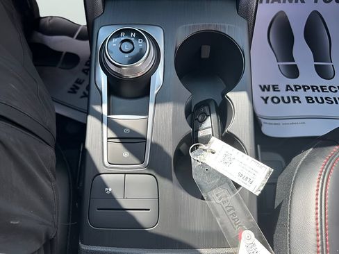 Used 2025 Ford Escape ST-Line w/ Equipment Group 301A FWD image 18