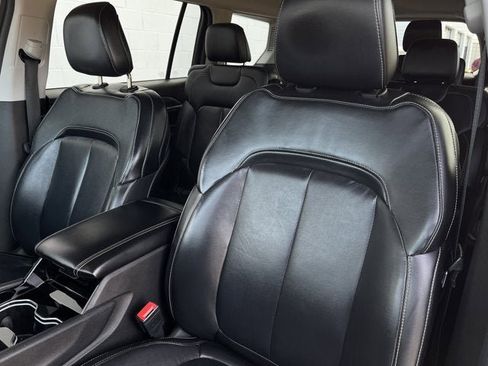 Used 2021 Jeep Grand Cherokee L Limited image 13