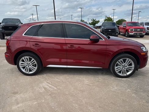Used 2018 Audi Q5 2.0T Premium Plus w/ Premium Plus Package AWD/4WD image 4