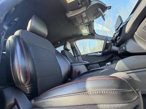 Used 2023 Ford Escape ST-Line image 34