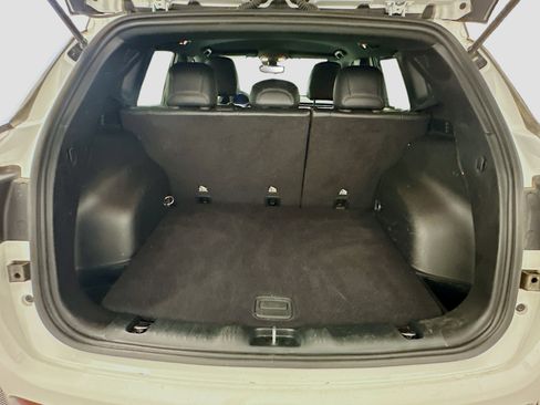 Used 2025 Jeep Compass Limited image 28