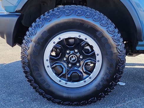 Used 2022 Ford Bronco Big Bend w/ Sasquatch Package image 9