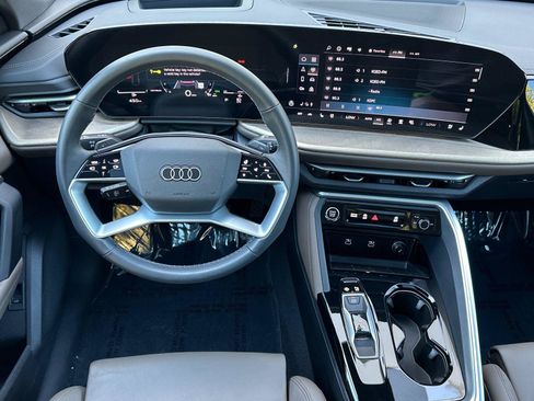 Certified 2025 Audi Q5 Premium w/ Premium Plus AWD/4WD image 14