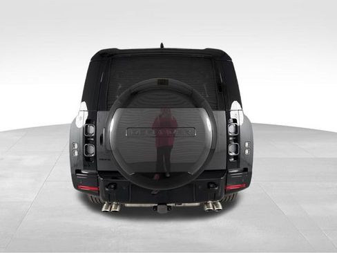 Used 2024 Land Rover Defender 130 V8 image 9