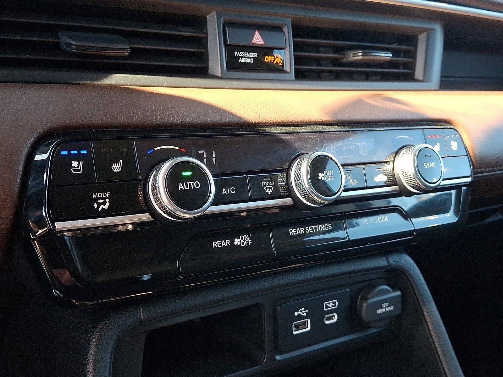 Used 2025 Honda Pilot Elite image 17