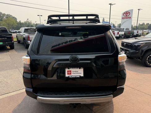Certified 2021 Toyota 4Runner TRD Off-Road Premium AWD/4WD image 6
