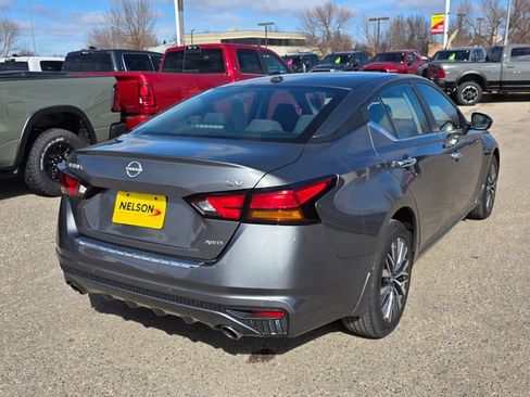 Used 2023 Nissan Altima 2.5 SV image 8