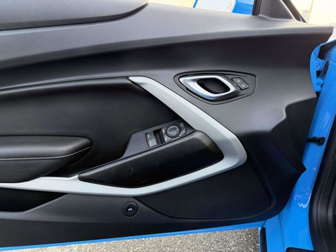 Certified 2023 Chevrolet Camaro SS RWD image 14