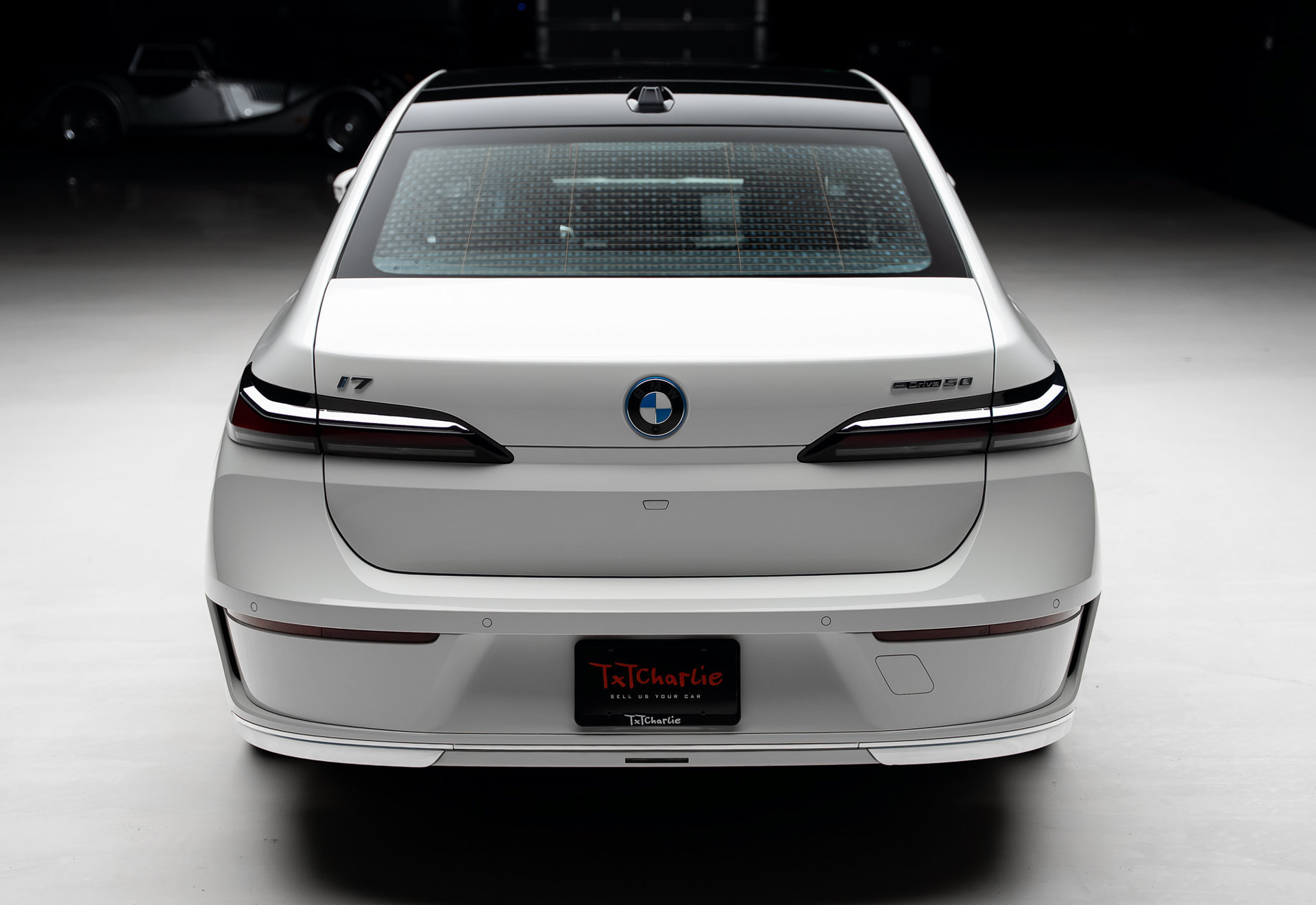Used 2024 BMW i7 eDrive50 w/ Executive Package RWD image 25
