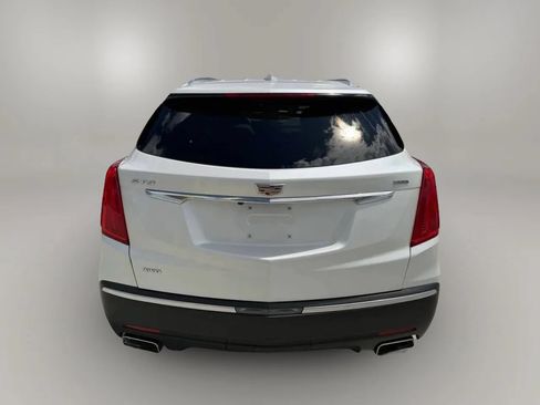 Used 2017 Cadillac XT5 Premium Luxury AWD/4WD image 7