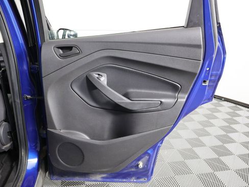 Used 2019 Ford Escape S image 20