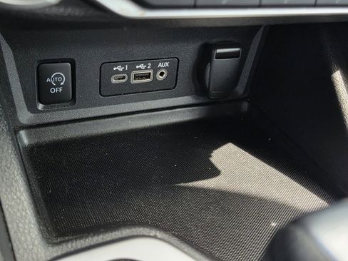 Used 2024 Nissan Sentra SV FWD image 13