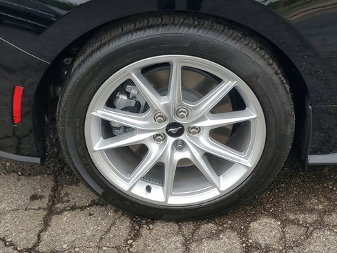 Used 2024 Ford Mustang GT Premium image 7