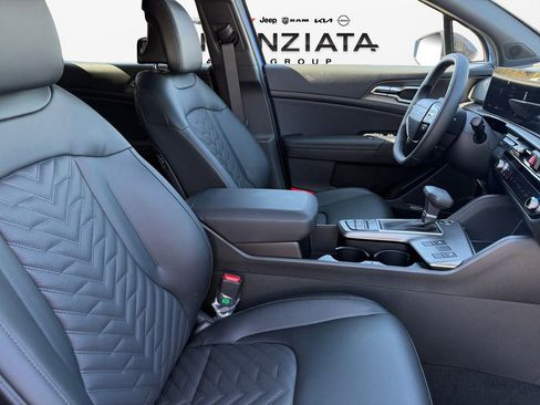 New 2026 Kia Sportage X-Line w/ X-Line Technology Package AWD/4WD image 16