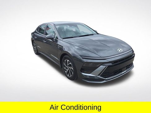 Used 2026 Hyundai Sonata Blue FWD image 9