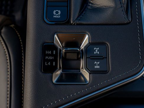 Used 2026 Lexus GX 550 image 27