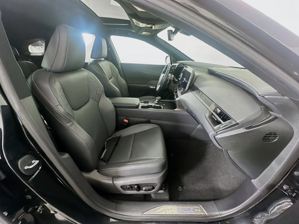 Used 2024 Lexus RX 350 Premium w/ Convenience Package FWD image 28