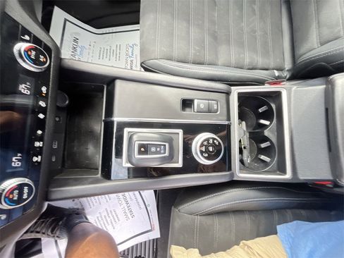 Used 2022 Mitsubishi Outlander SE image 20