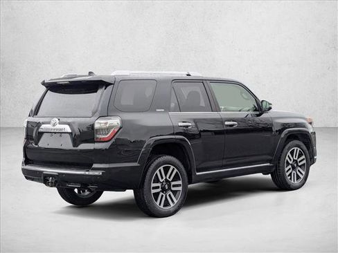 Used 2017 Toyota 4Runner Limited AWD/4WD image 5