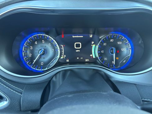 New 2026 Chrysler Pacifica Limited w/ S Appearance Package image 13