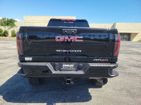 New 2026 GMC Sierra 2500 AT4X AWD/4WD image 6