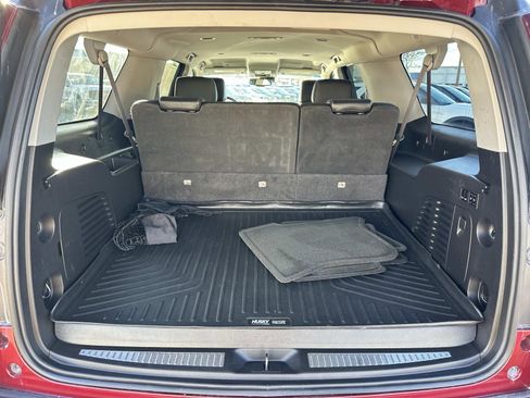 Used 2016 Chevrolet Suburban LT w/ Luxury Package image 8