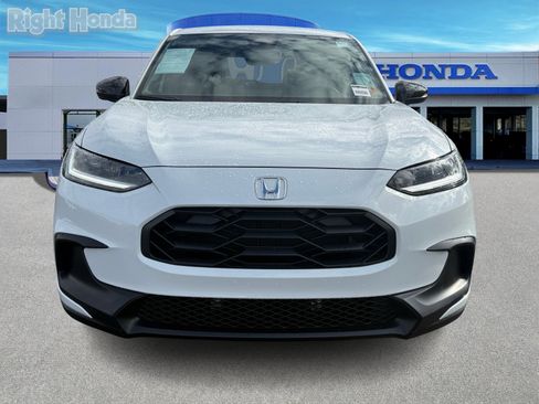 Used 2024 Honda HR-V Sport image 5