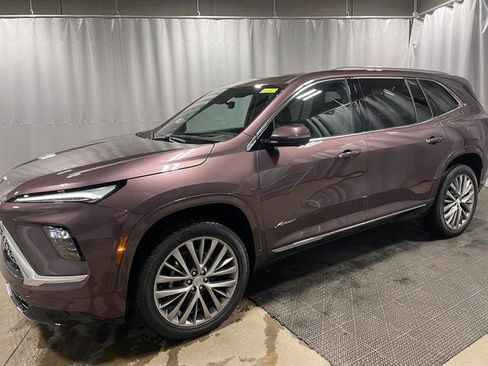 New 2026 Buick Enclave Avenir w/ Super Cruise Package image 3