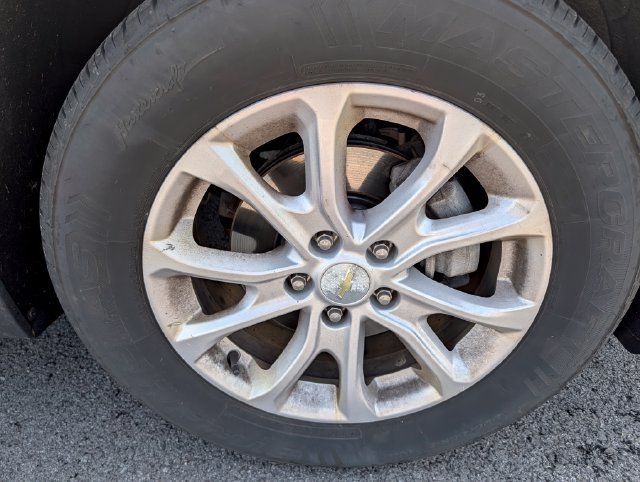Used 2018 Chevrolet Equinox LT w/ LPO, Protection Package FWD image 9