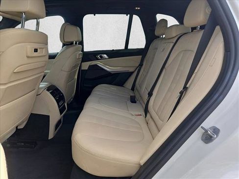 Used 2022 BMW X5 M50i w/ Executive Package image 20