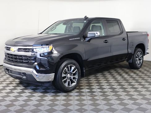 Used 2023 Chevrolet Silverado 1500 LT AWD/4WD image 6