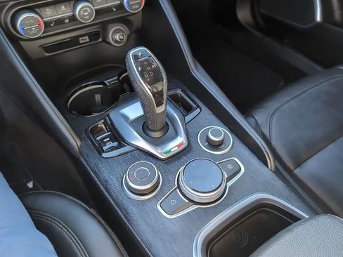 Used 2020 Alfa Romeo Giulia Sprint w/ Cold Weather Package image 19