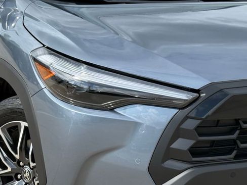 Used 2026 Toyota Corolla Cross XLE w/ Convenience Package image 3