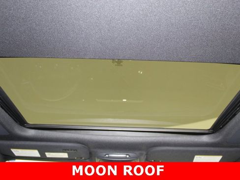 Used 2024 Lincoln Navigator Reserve image 16