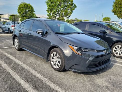 Used 2026 Toyota Corolla LE FWD image 3