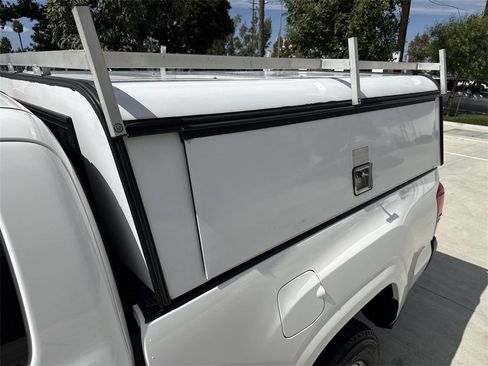 Used 2021 Toyota Tacoma SR image 30