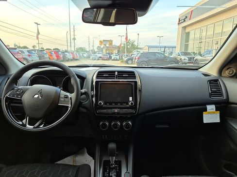 New 2026 Mitsubishi Outlander Sport LE AWD/4WD image 21