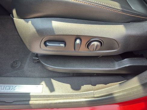 Certified 2024 Chevrolet Equinox Premier FWD image 15