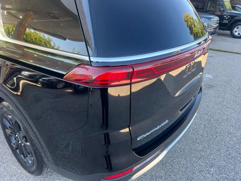 Used 2022 Kia Carnival SX Prestige FWD image 35