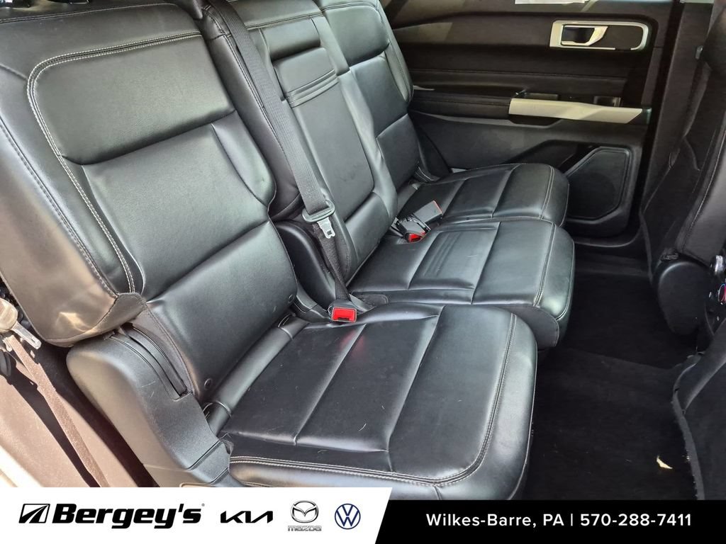 Used 2021 Ford Explorer XLT w/ Equipment Group 202A AWD/4WD image 27