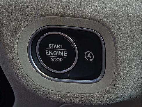 Used 2022 Mercedes-Benz GLE 350 4MATIC image 16