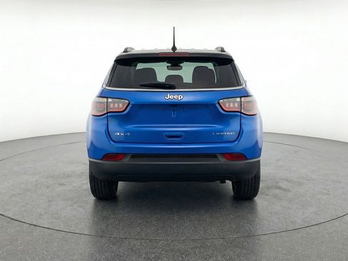 Used 2025 Jeep Compass Trailhawk image 7