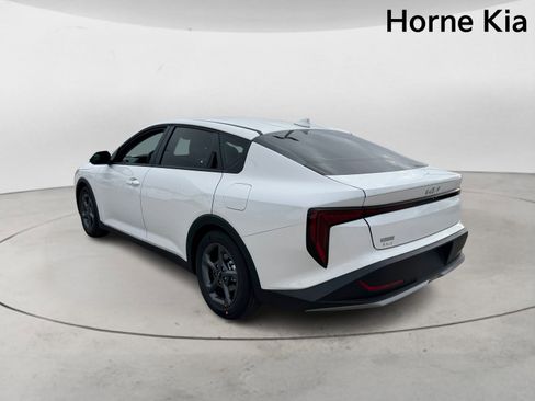 New 2026 Kia K4 LXS image 5